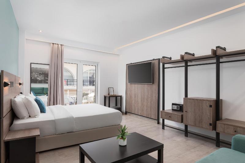 Deluxe Room image 1