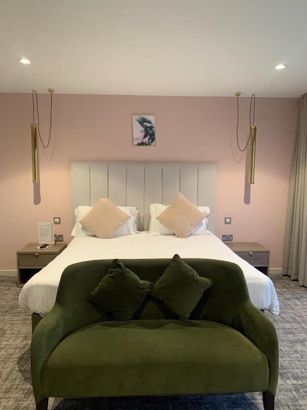 Deluxe Spa Double or Twin image 2
