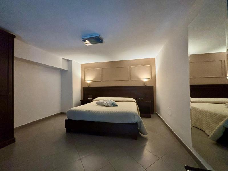 Triple Room image 2