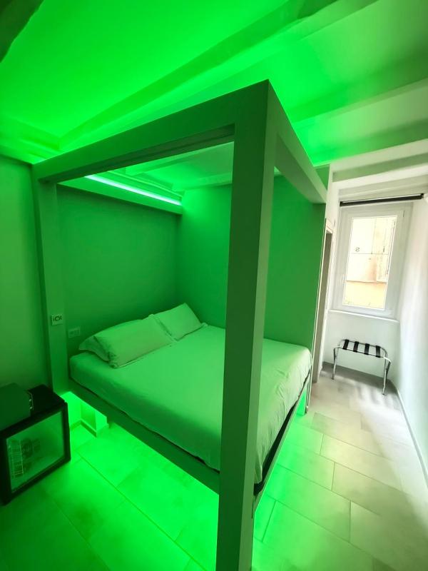 Economy Double Room image 4