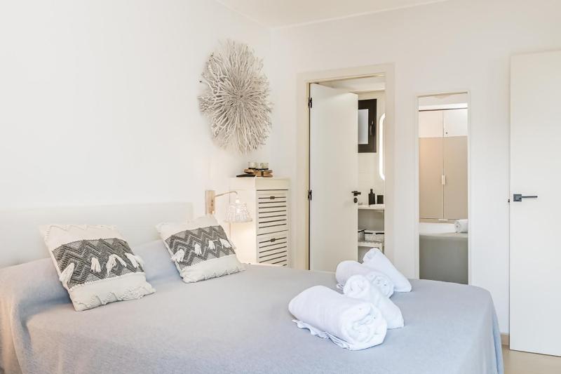 Apartamento con aire acondicionado y gran piscina! - image 14
