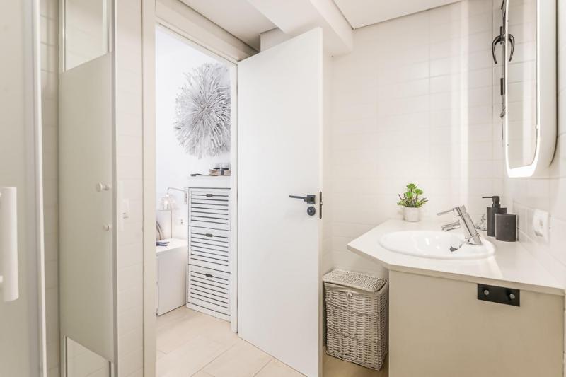 Apartamento con aire acondicionado y gran piscina! - image 11