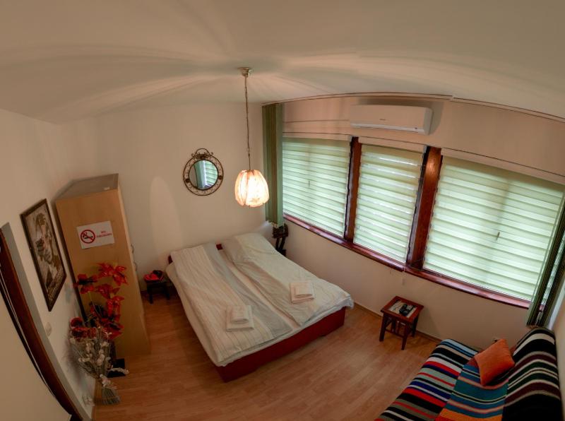 Pink Hudini Home - image 15