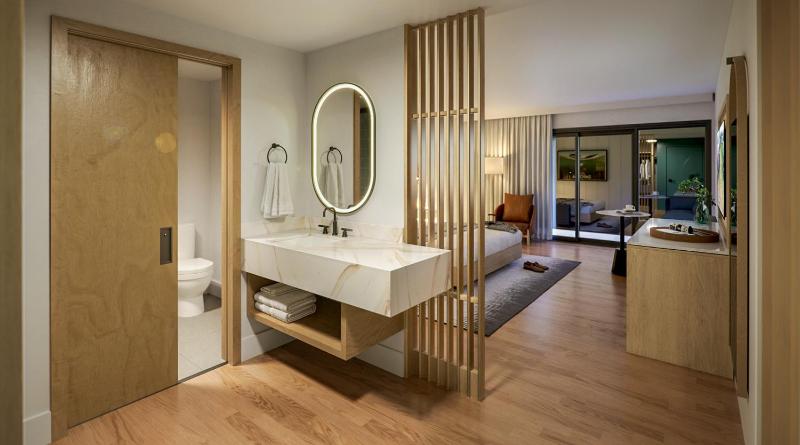 Suite with Two Queen Beds image 2