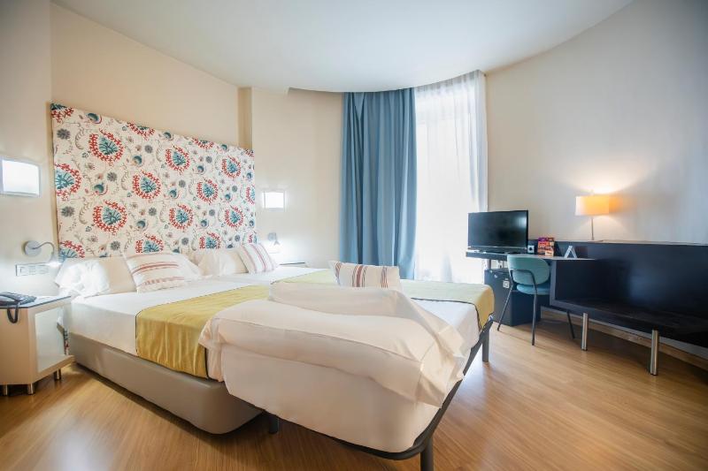 Double or Twin Room with Extra Bed (3 Adults) image 1