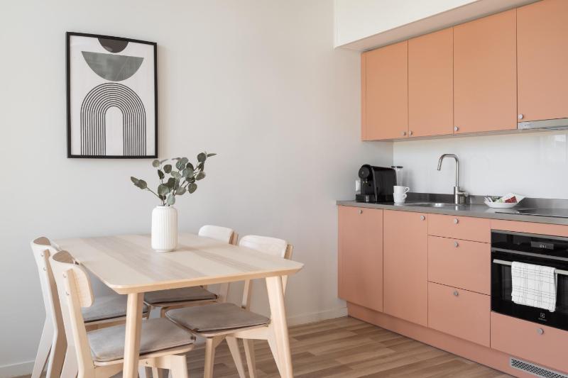 Waterfront Cabins Studio Apartments - image 8