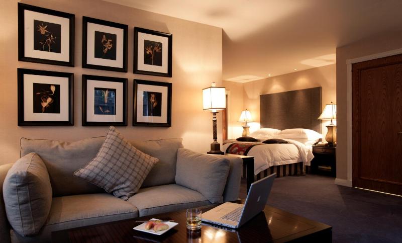 Junior Suite image 2