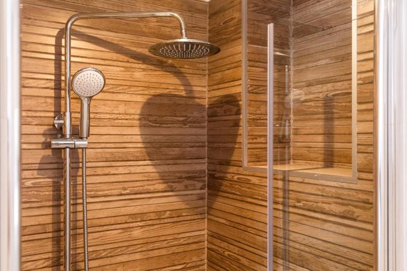 Studio Apartment image 2