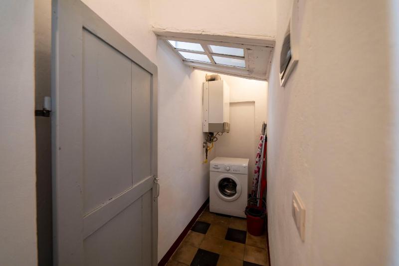 One-Bedroom House image 2