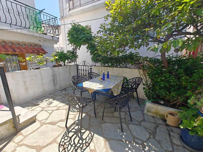 Louloudi charming townhouse - image 13