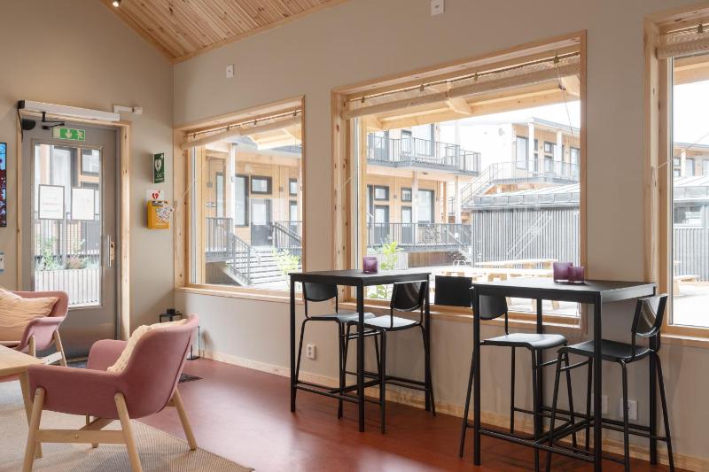 Waterfront Cabins Studio Apartments - image 15