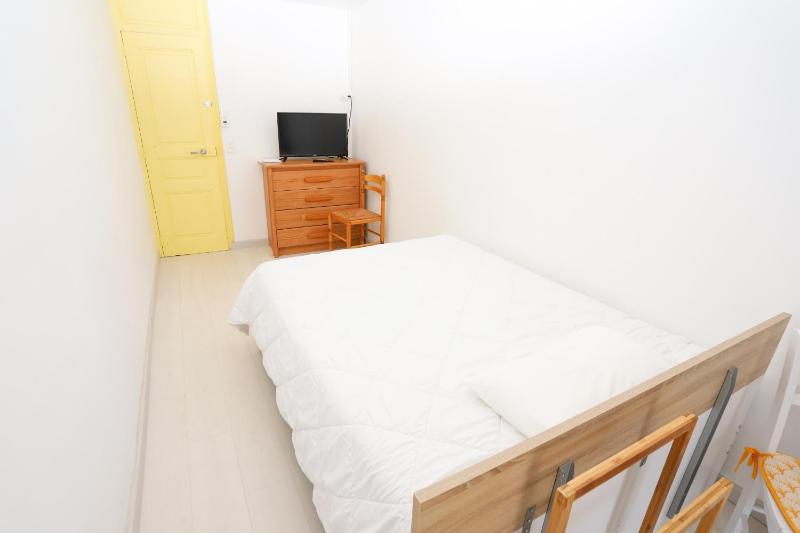 Saint Cyprien maison avec piscine - image 23