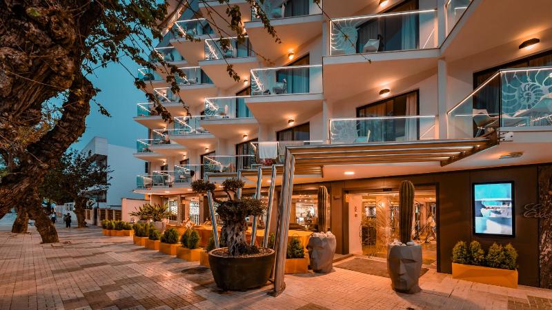 Essence Hotel Boutique - image 9