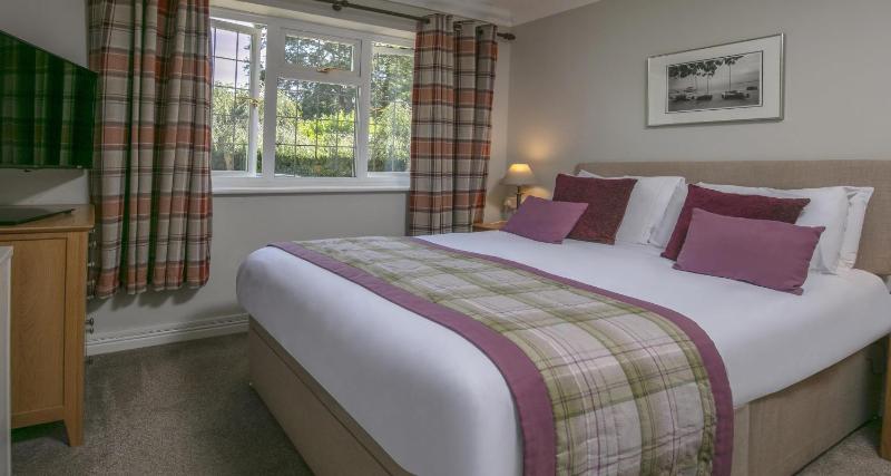 Small Double Room image 1