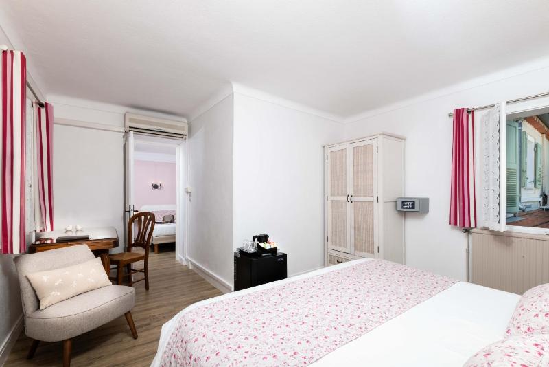 Basic Triple Room image 4