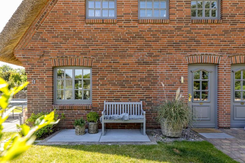 Apartment with Terrace image 2