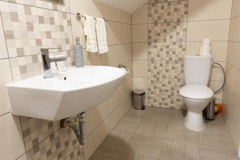 Triple Room image 2