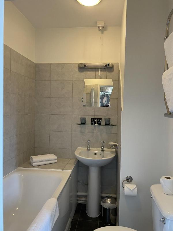 Superior King Room image 2