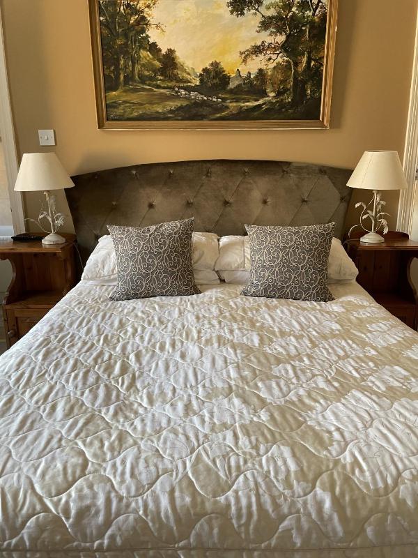 Classic Triple Room image 2