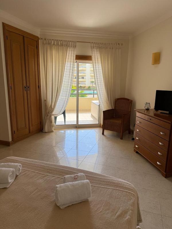 Galé Mar By Albufeira Rental - image 4