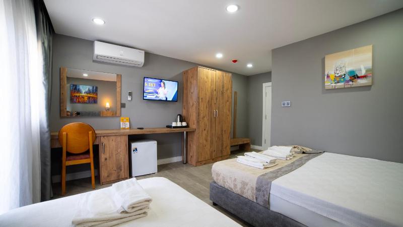 Standard Triple Room image 4