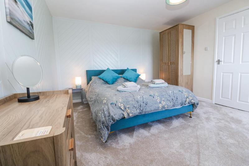 Flat 6 - image 28