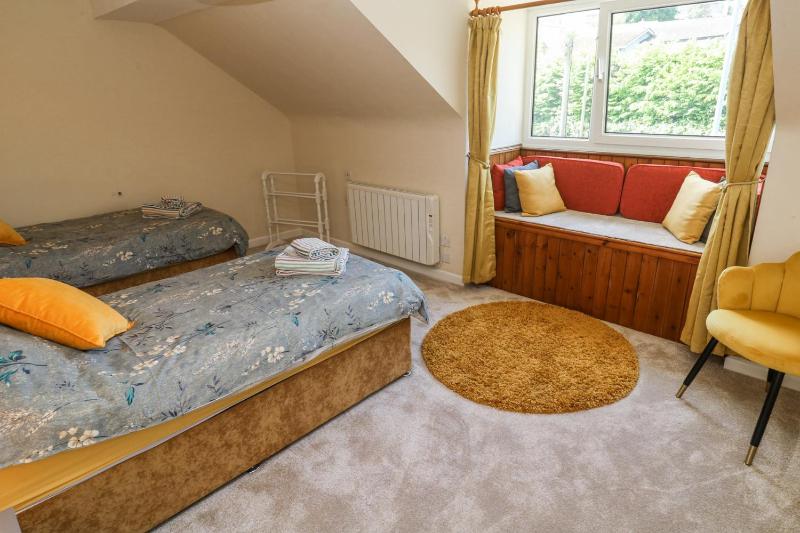 Flat 6 - image 30