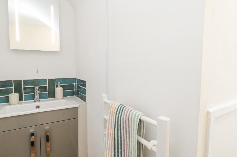 Flat 6 - image 3
