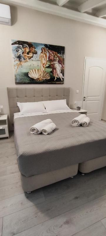 Studio Apartment with Sea View image 4