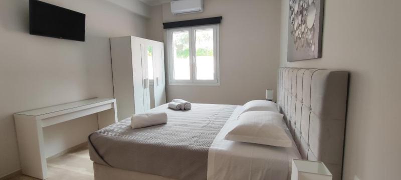 Two-Bedroom Apartment with Sea View image 3