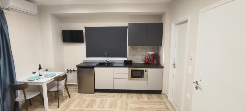 Studio Apartment with Sea View image 2