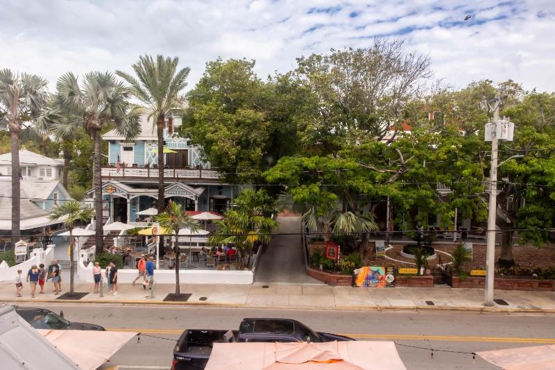 Sailfish Suite on Duval - image 5