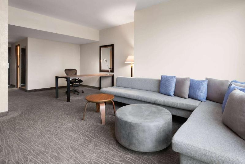 Wyndham Monterrey Ambassador Centro - image 46