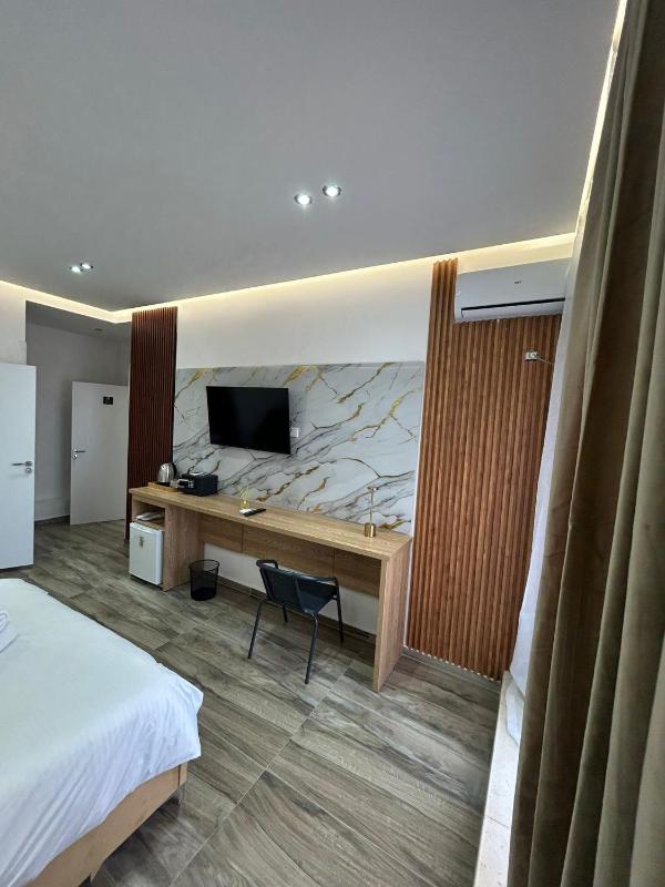 AR Rooms Center Tirana - image 13
