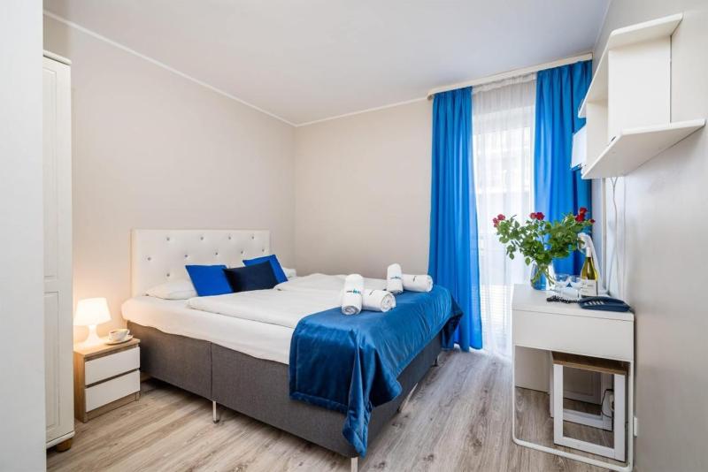 Double or Twin Room image 2