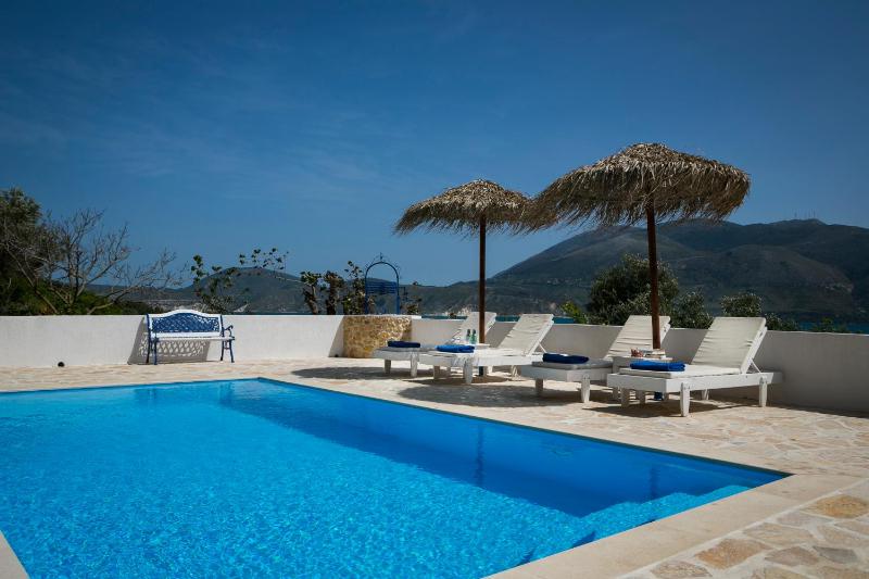 Villa image 3