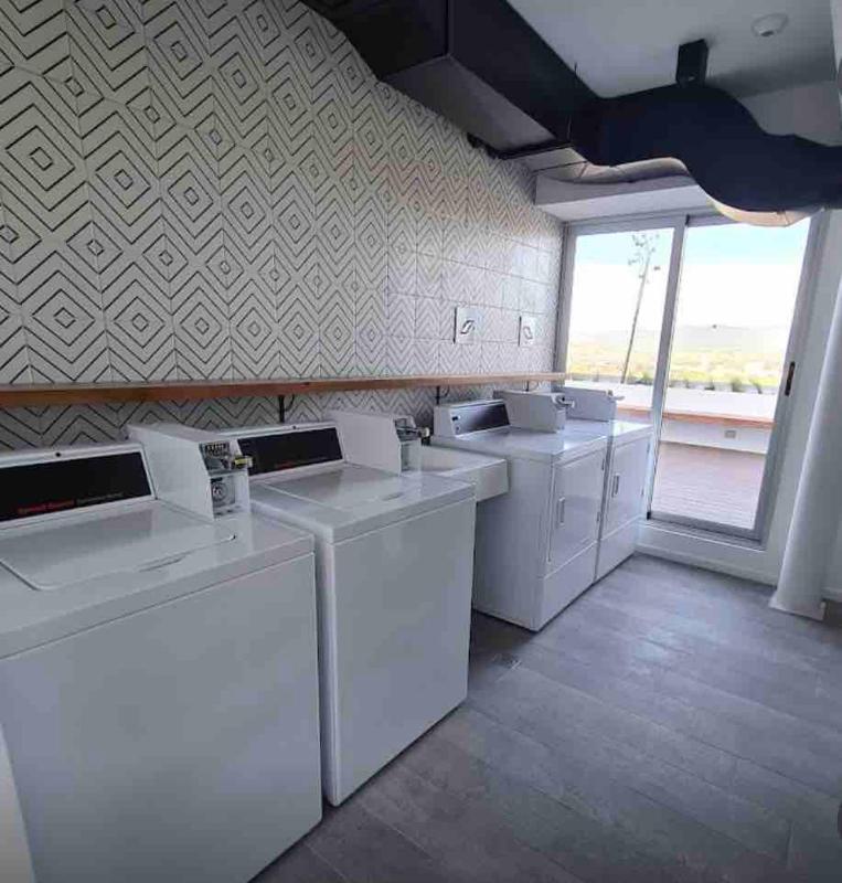 Beautiful apartment Z13 Near the Airport - image 11