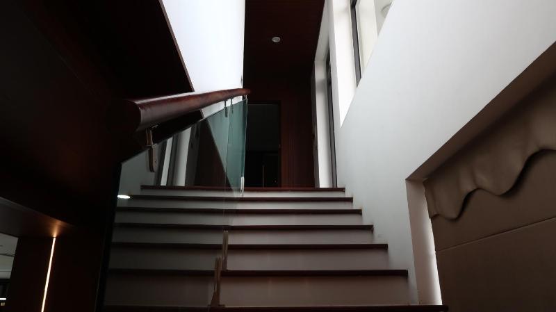 3BR Lake View Ivory Hoa Binh Villa - image 17
