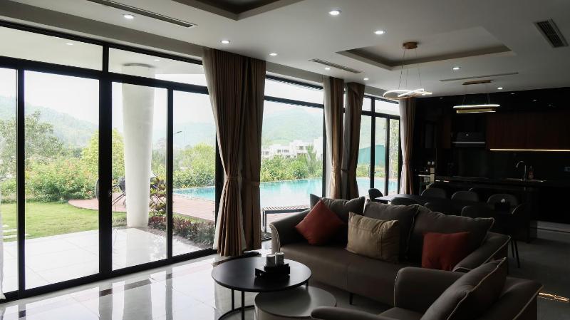 3BR Lake View Ivory Hoa Binh Villa - image 23