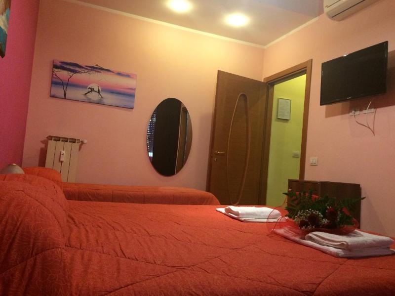 Quadruple Room image 3