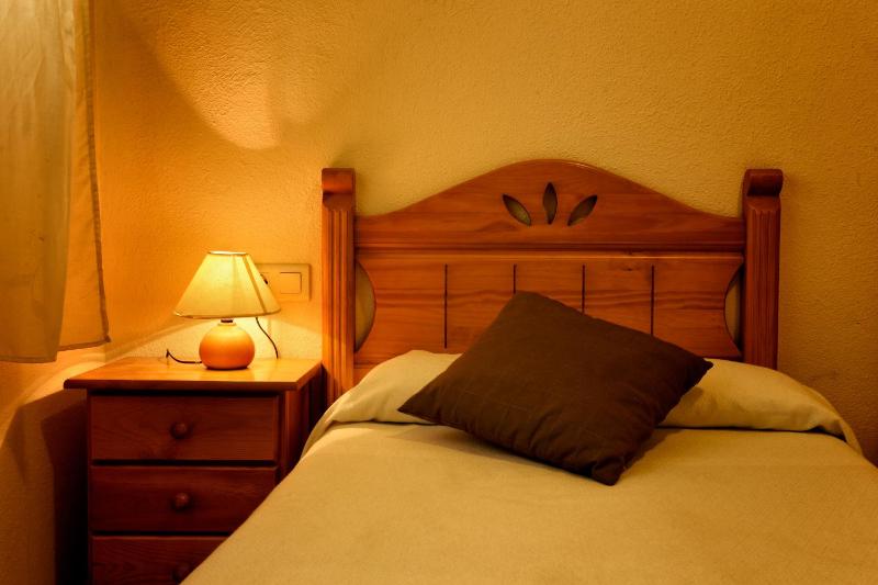One-Bedroom Apartment image 3