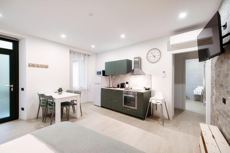 Victoria Studio 1 e 2 by Quokka 360 - Close to Porta Torre in Como - image 38