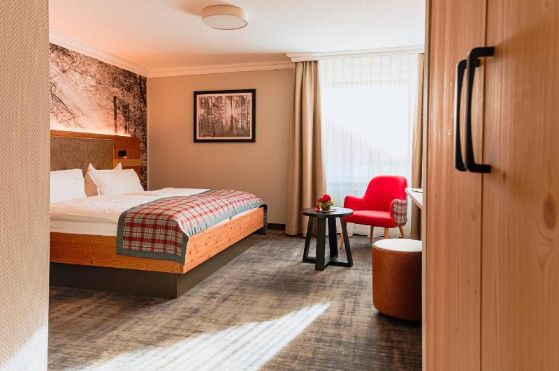 Classic Double Room image 1