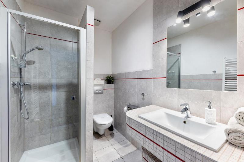 Standard Double Room image 4