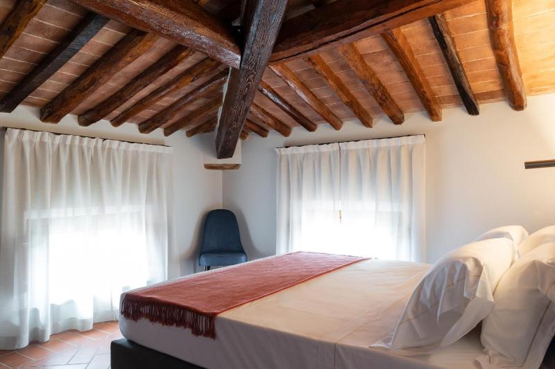 Standard Double Room image 4