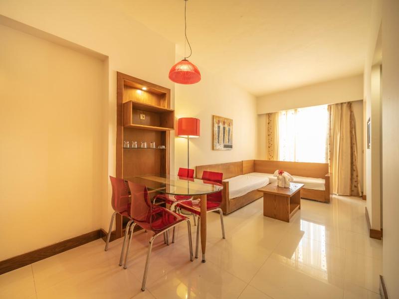 Family Room with Garden View (2 Adults + 2 Children) image 4