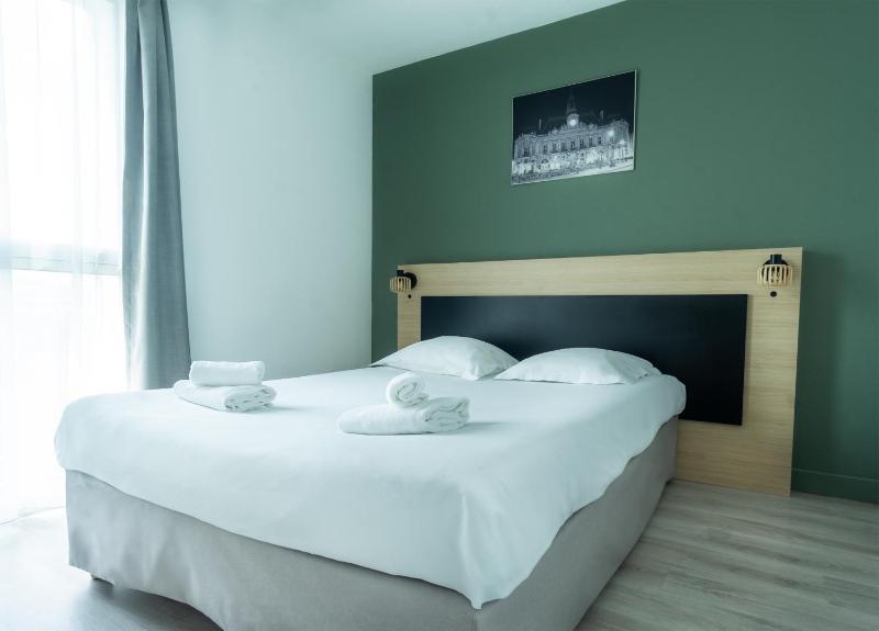 One-Bedroom Apartment image 1
