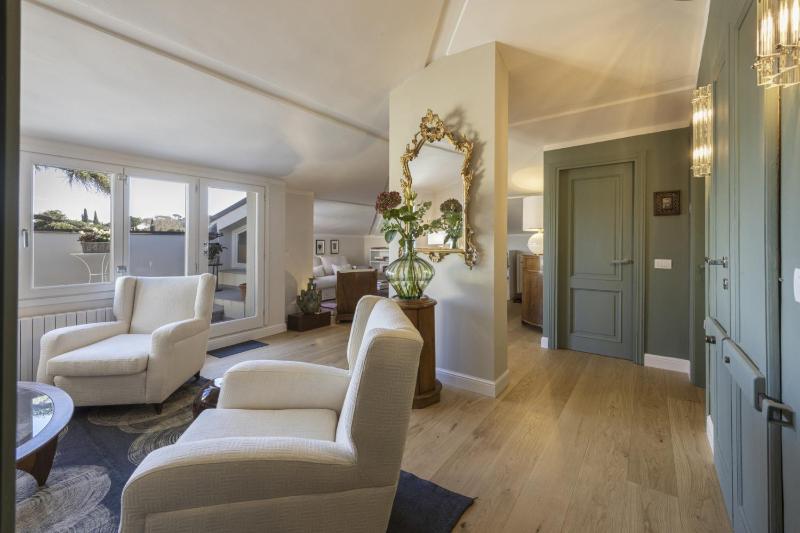 Apartments Florence- Heaven's touch Penthouse - image 1