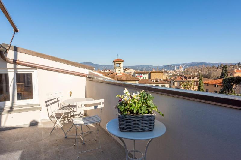 Apartments Florence- Heaven's touch Penthouse - image 4