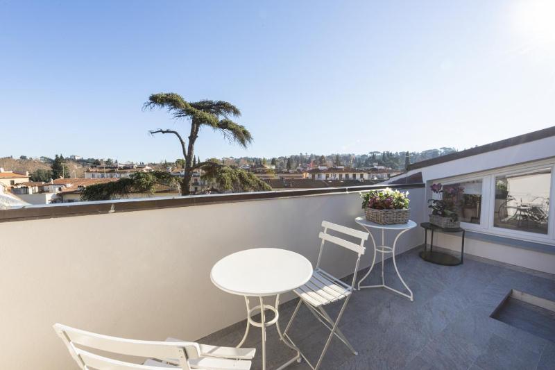Apartments Florence- Heaven's touch Penthouse - image 12